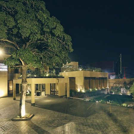 Avari Boutique Multan Extérieur photo